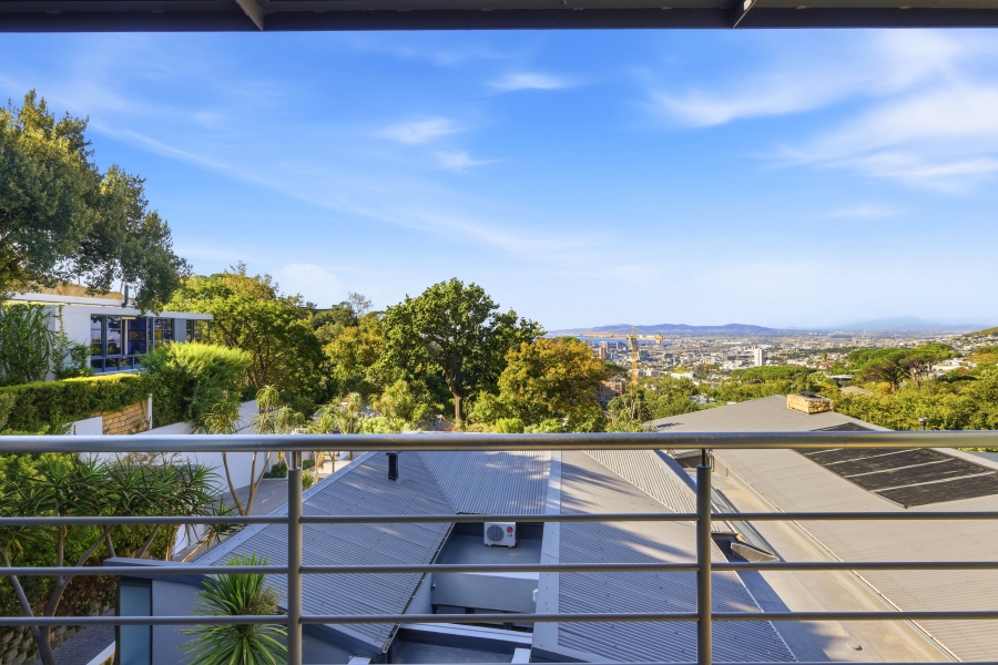 3 Bedroom Property for Sale in Higgovale Western Cape